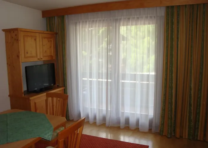 Alpen Pyrkestrasse דירה